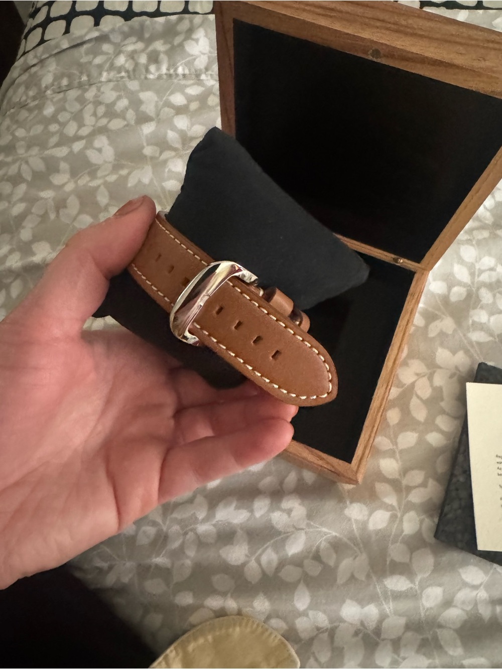 Shinola Men’s Brown Leather Strap Watch with Purple Dial and Silver Case - Picture 4 of 5
